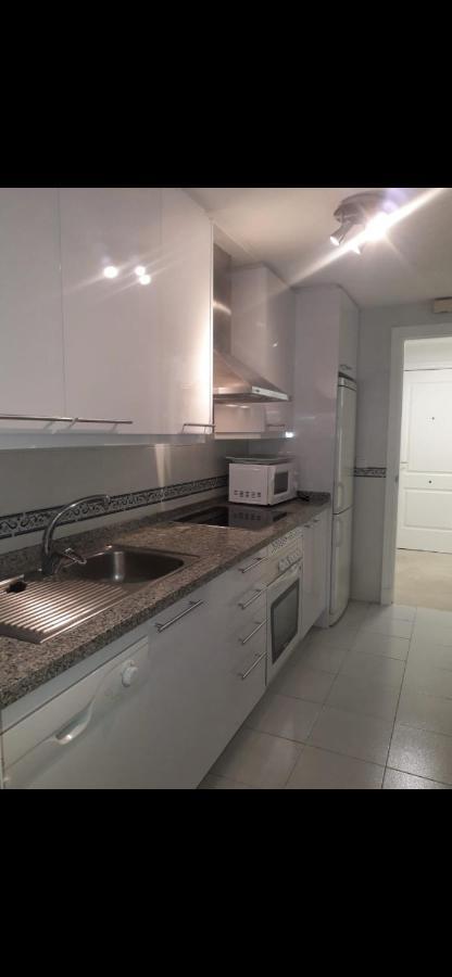 Frontline Beach Apartment Marina Real 5009 Manilva Exterior foto